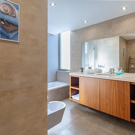 Blue G Βίλα Σάγκρες